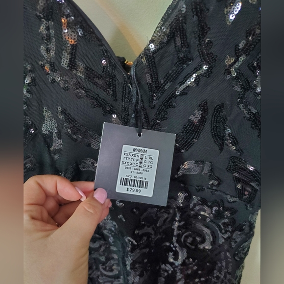 Revamped Black sequined dress - Picture 4 of 4